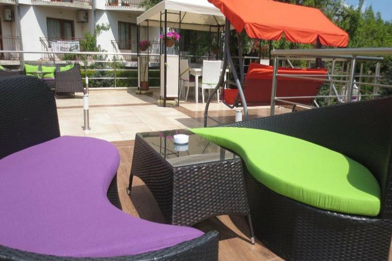 Fantasy Apartments Varna Exterior photo