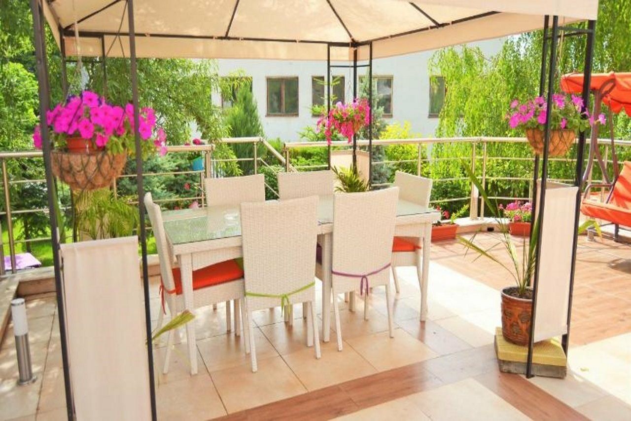 Fantasy Apartments Varna Exterior photo